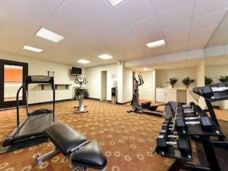 Quality Inn And Suites Conference Center 리치먼드 외부 사진
