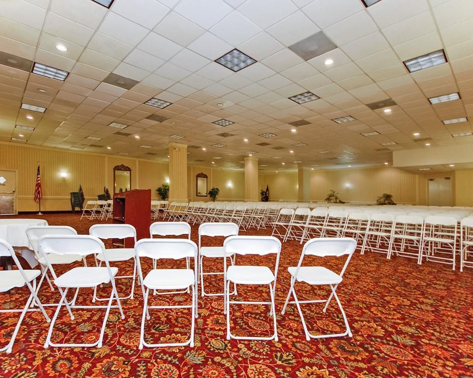 Quality Inn And Suites Conference Center 리치먼드 외부 사진