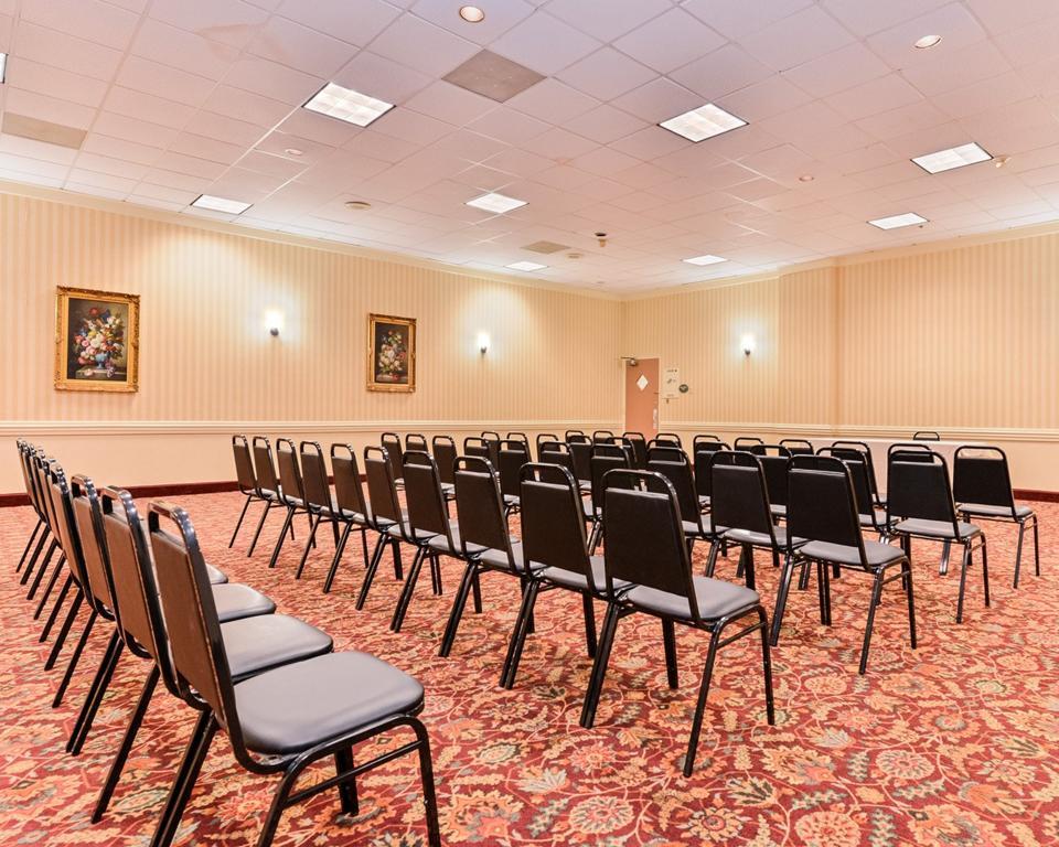 Quality Inn And Suites Conference Center 리치먼드 외부 사진