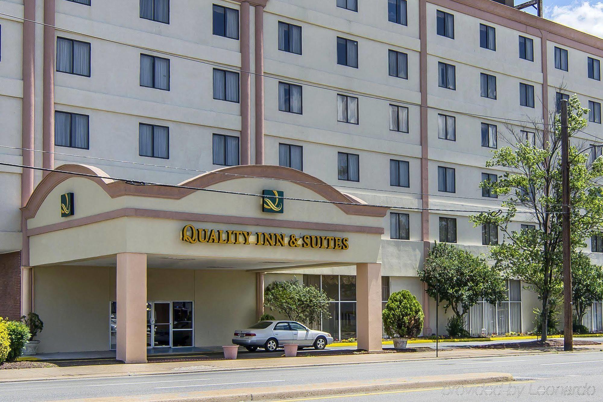 Quality Inn And Suites Conference Center 리치먼드 외부 사진