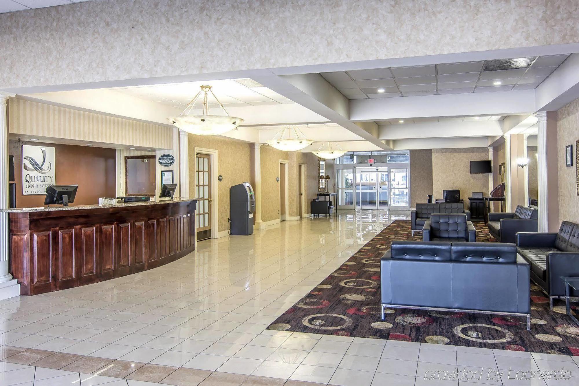 Quality Inn And Suites Conference Center 리치먼드 외부 사진