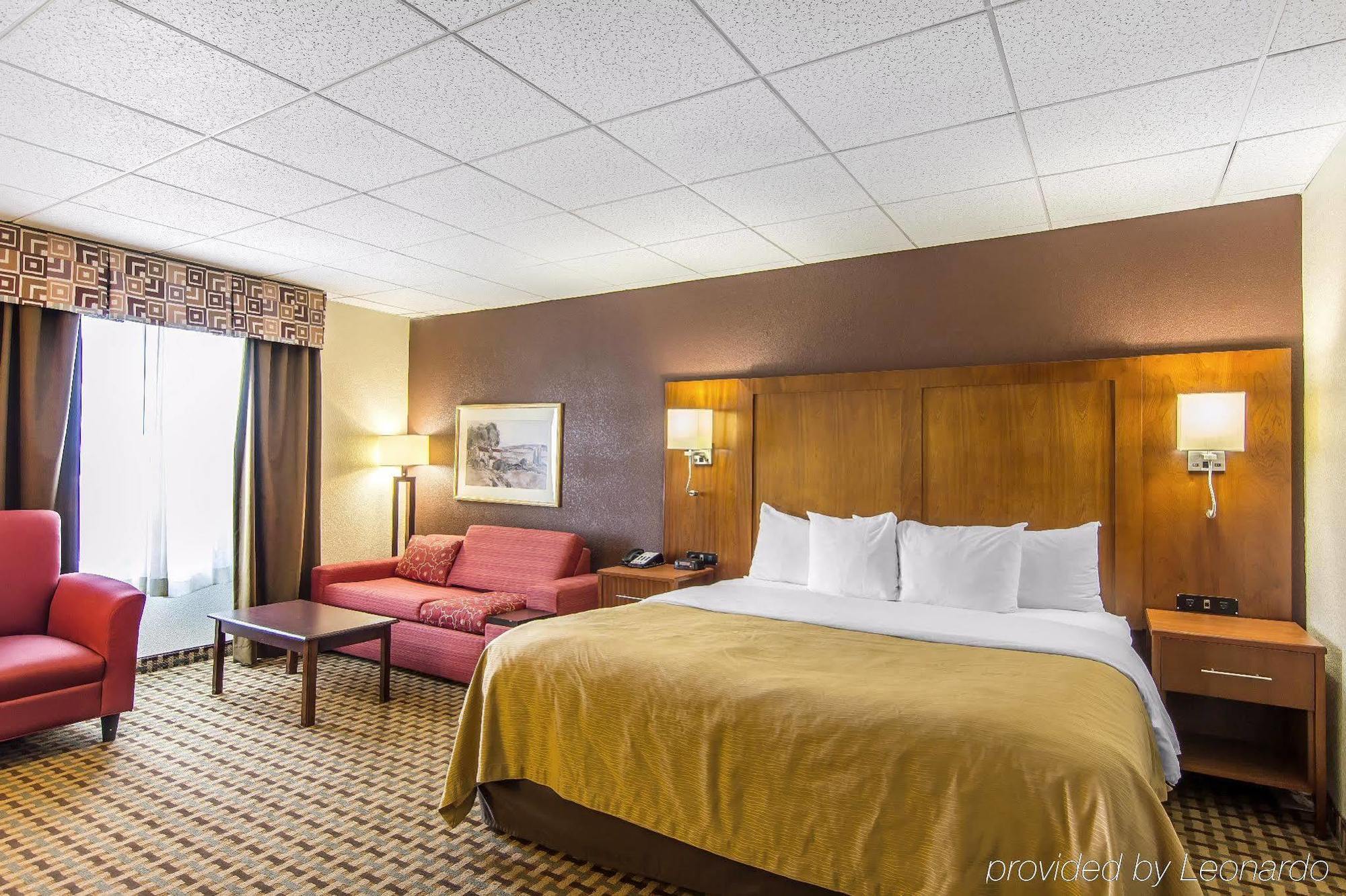 Quality Inn And Suites Conference Center 리치먼드 외부 사진