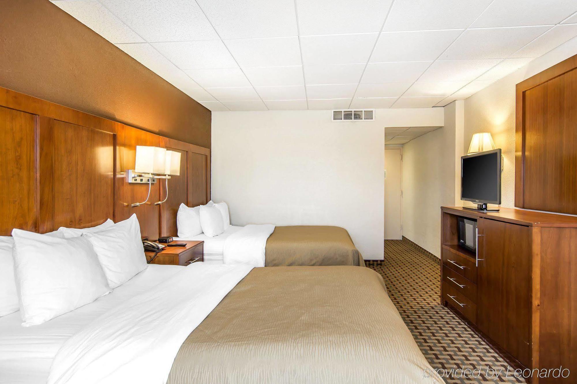 Quality Inn And Suites Conference Center 리치먼드 외부 사진