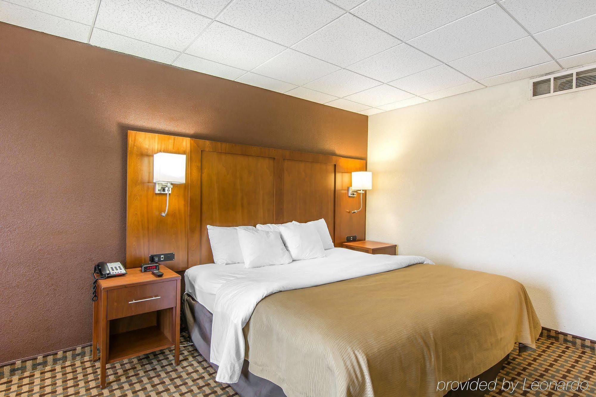 Quality Inn And Suites Conference Center 리치먼드 외부 사진
