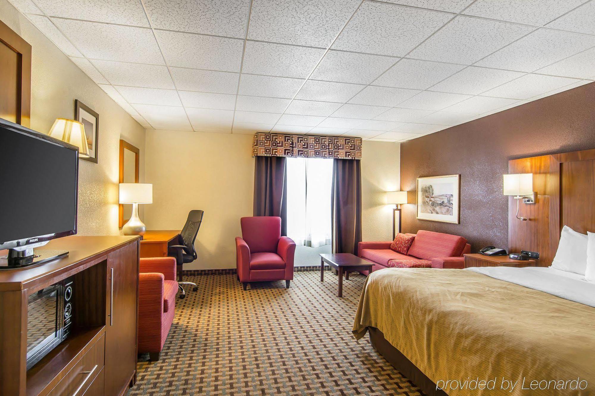 Quality Inn And Suites Conference Center 리치먼드 외부 사진