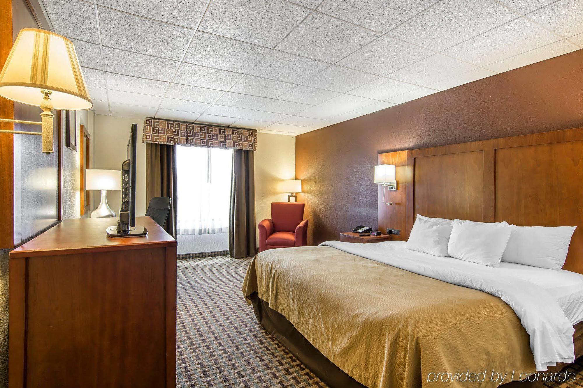 Quality Inn And Suites Conference Center 리치먼드 외부 사진