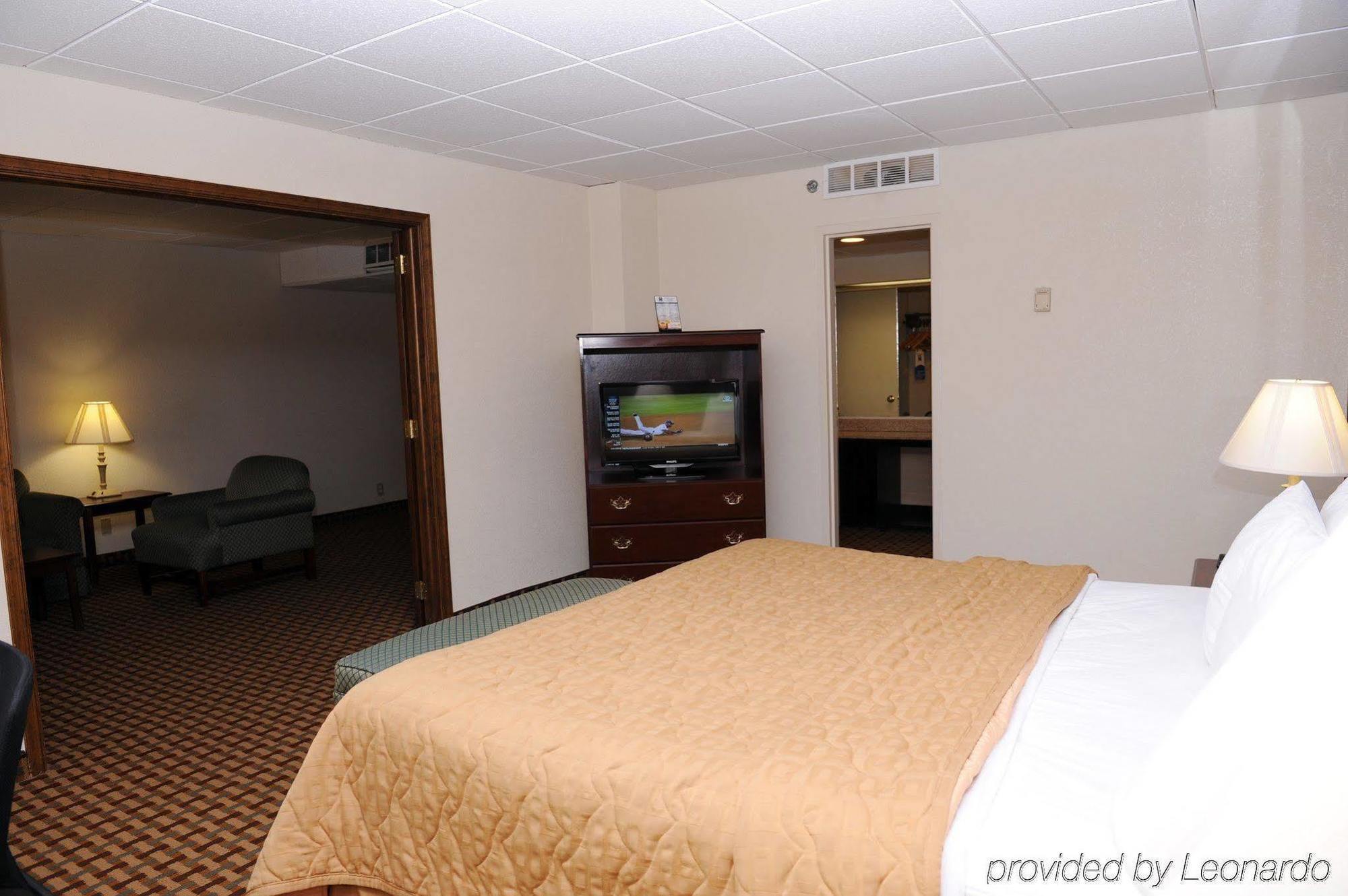 Quality Inn And Suites Conference Center 리치먼드 객실 사진