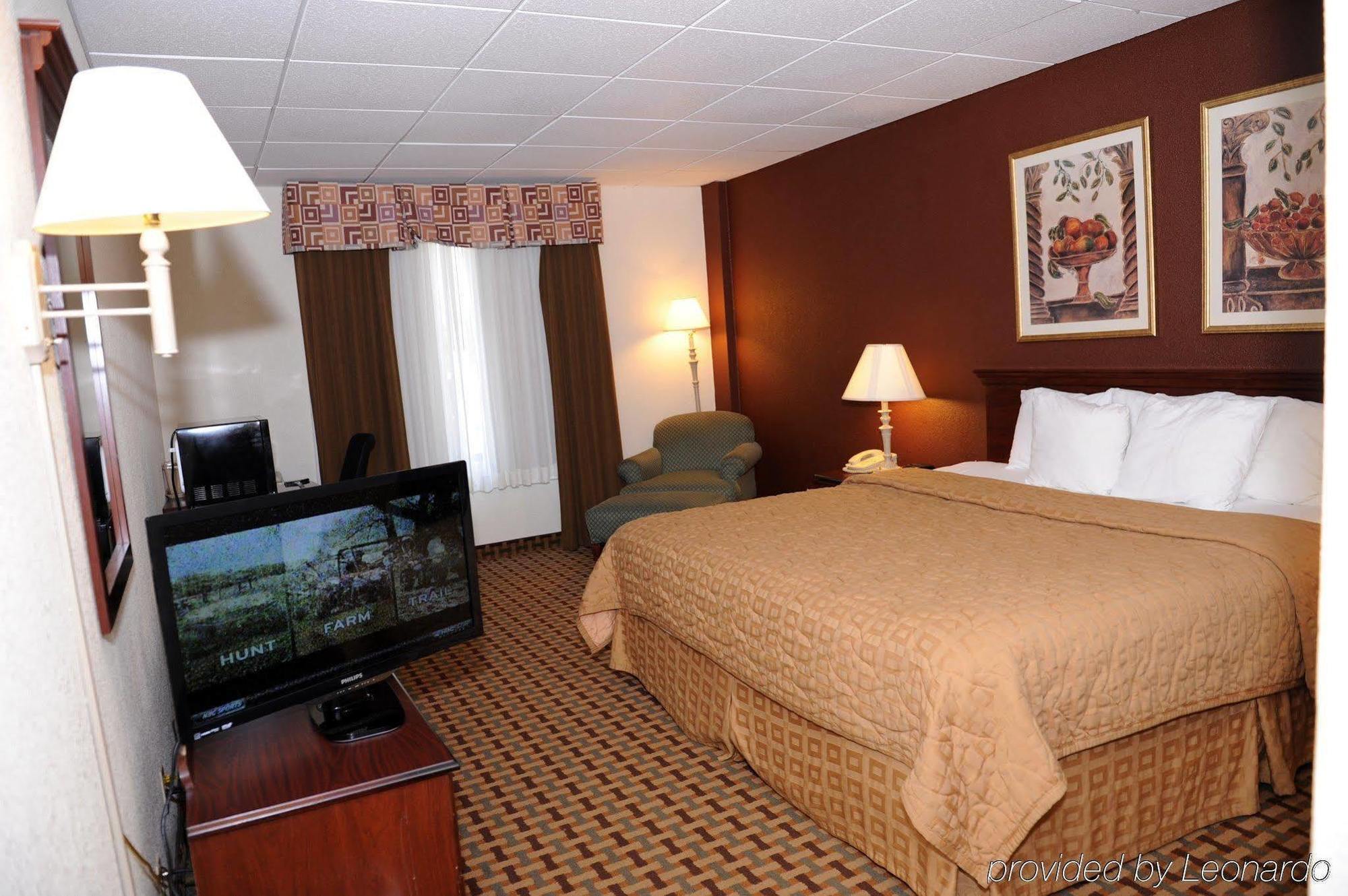 Quality Inn And Suites Conference Center 리치먼드 객실 사진